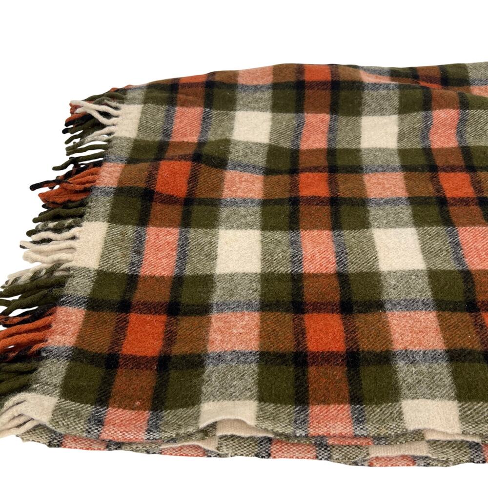 Faribo Fluff-Loomed soft plaid wool blanket - Picture 3 of 6